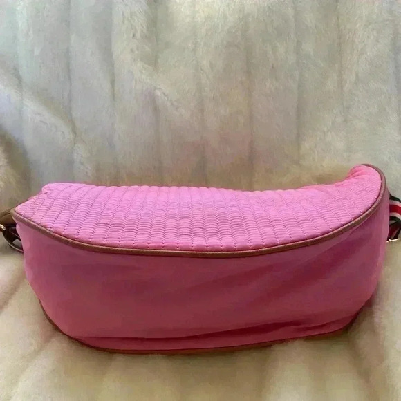 Shiraleahs Ezra Large crossbody in pink strap is green light & dark pink - Picture 5 of 6